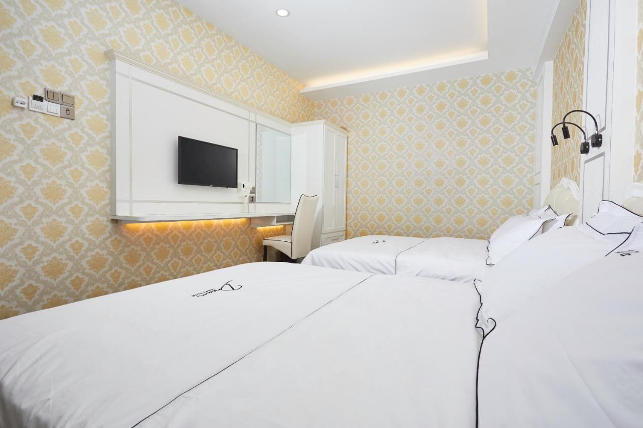 Dream Luxury Hotel Muar Exterior photo